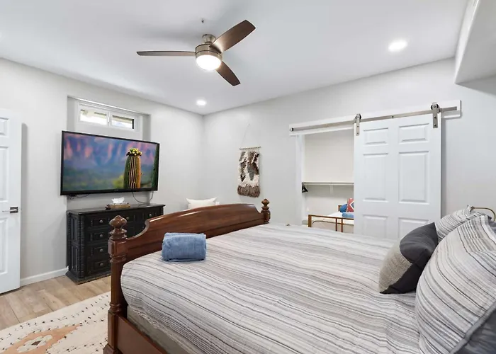 2br Stylish Desert Casita With Workspace Mtn Views Cave Creek