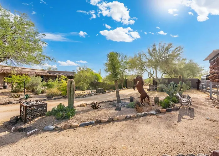 2br Stylish Desert Casita With Workspace Mtn Views *